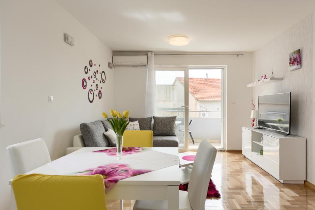 Roza Apartment